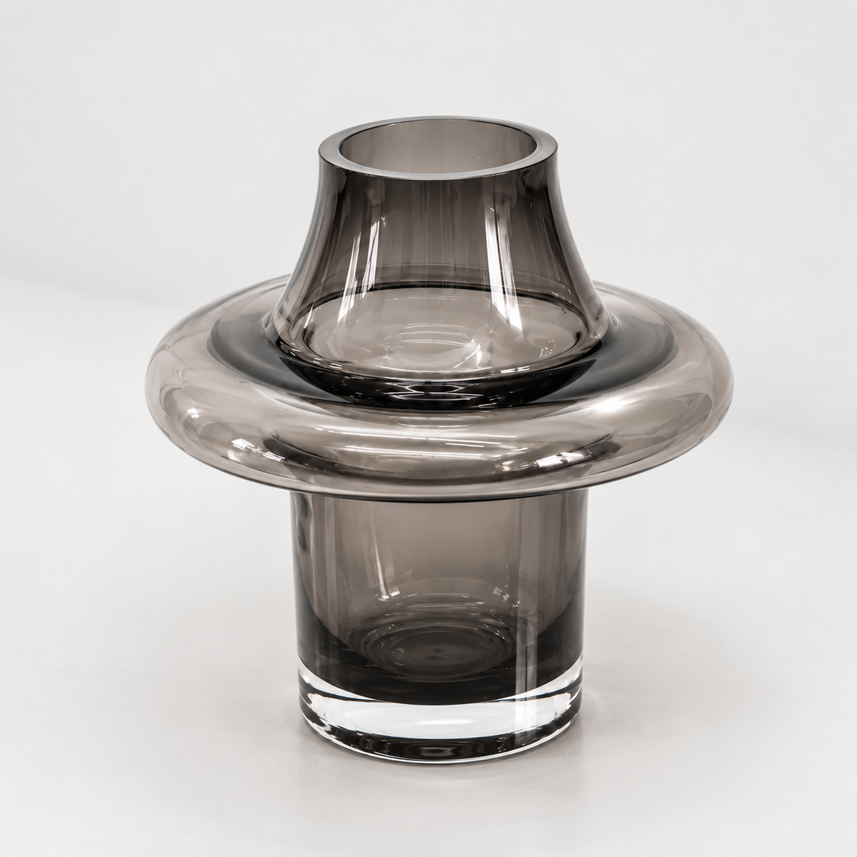 Helios Vase Short (Grey)